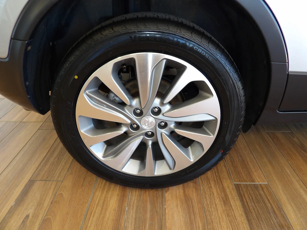 Used 2019 Quicksilver Metallic Buick Preferred image 5