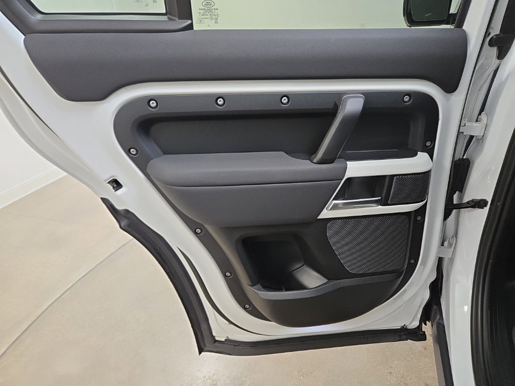 Certified Used 2023 Fuji White Land Rover S image 23