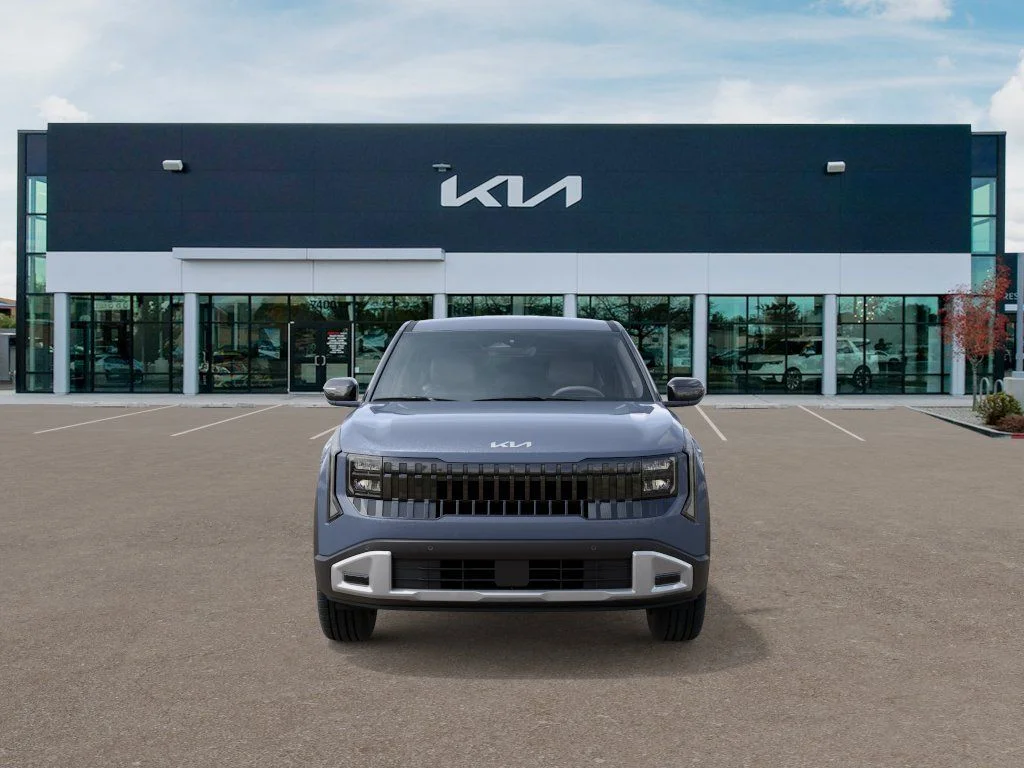 New 2027 Gray Kia S image 2