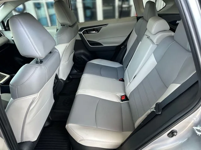 Used 2024 Silver Toyota XLE Premium image 24