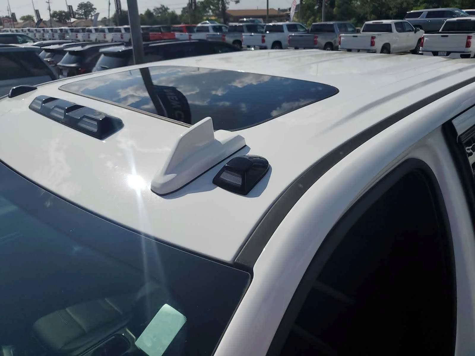 Used 2024 Summit White GMC AT4 image 18