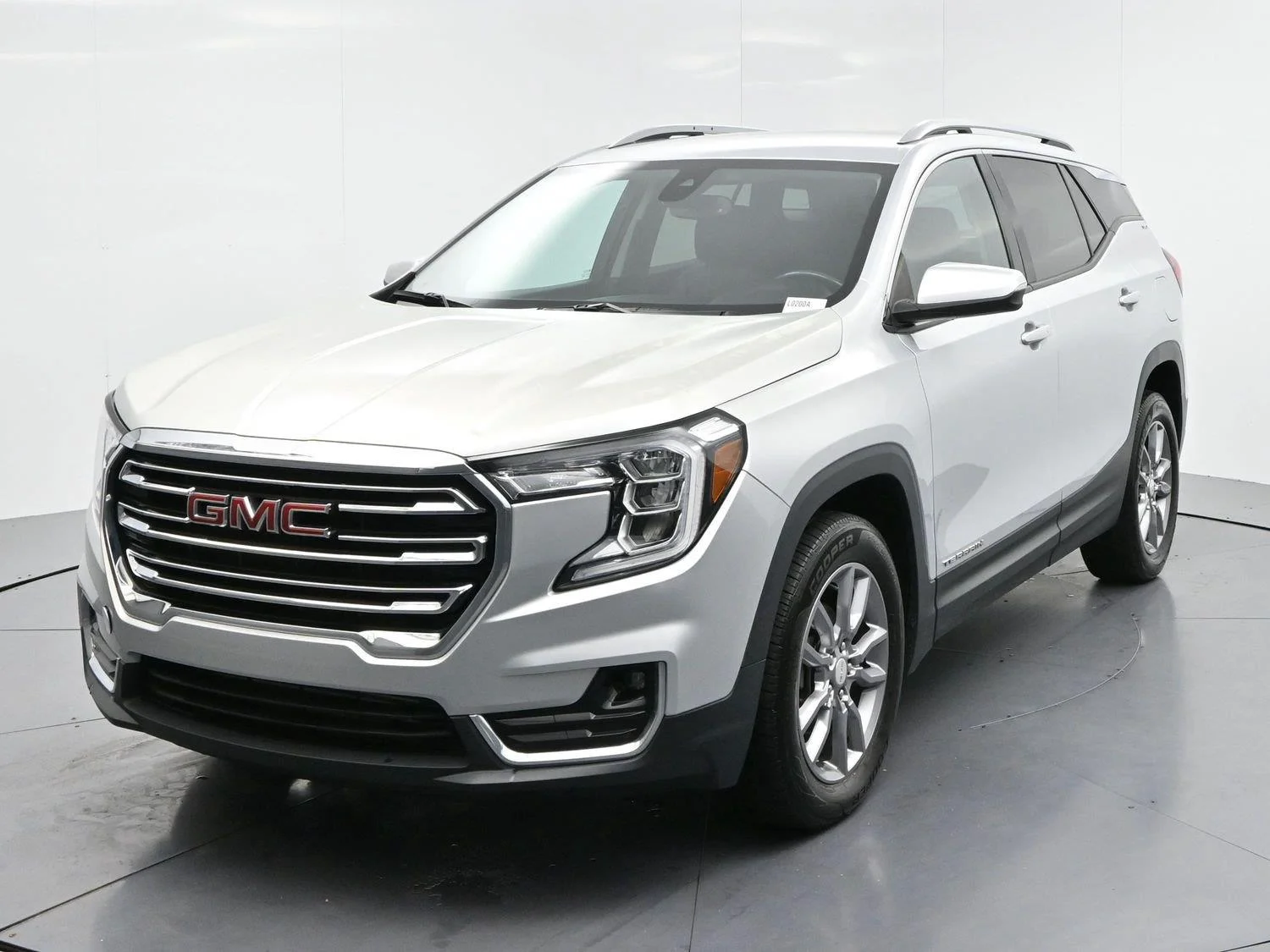 Used 2022 QUICKSILVER METALLIC GMC SLT image 3