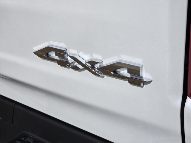 New 2026 Ivory White Tri-Coat Pearl-Coat Exterior Paint RAM Limited image 7