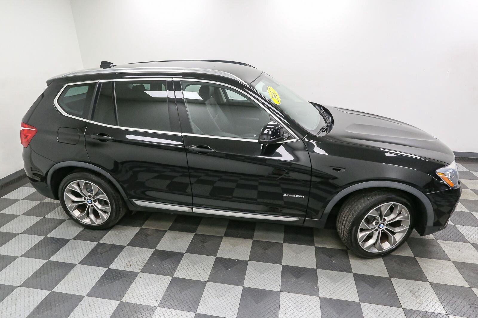 Used 2017 Jet Black BMW xDrive28i image 5