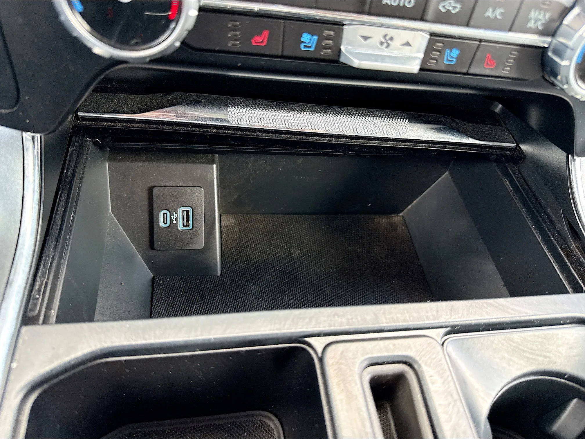 Used 2023 Oxford White Ford LARIAT image 28