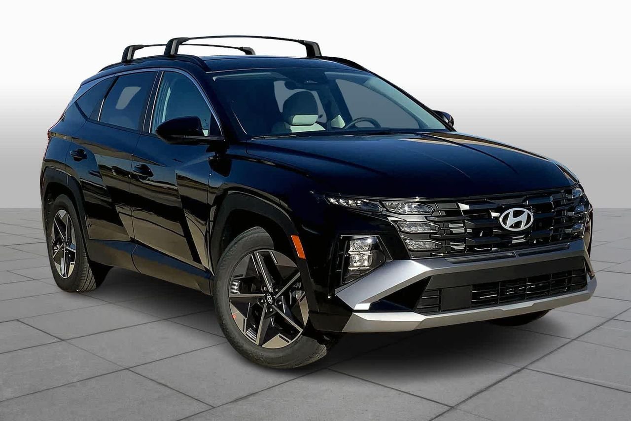 New 2026 Phantom Black Hyundai SEL FWD image 2