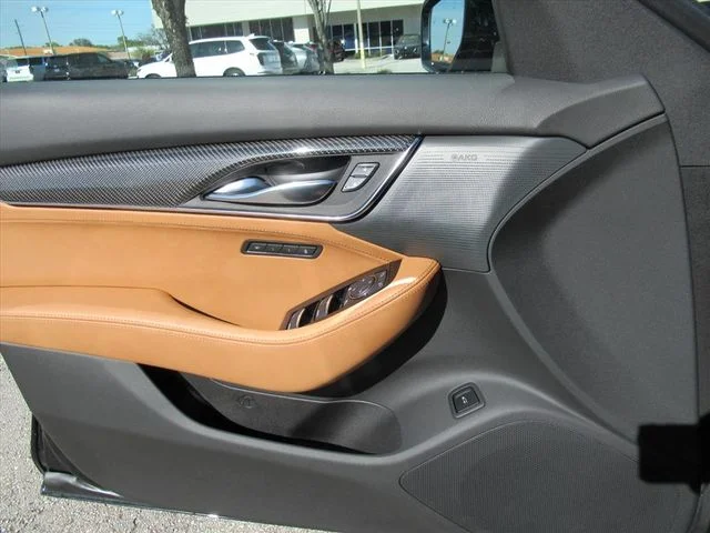 Used 2025 Black Cadillac Premium Luxury image 20