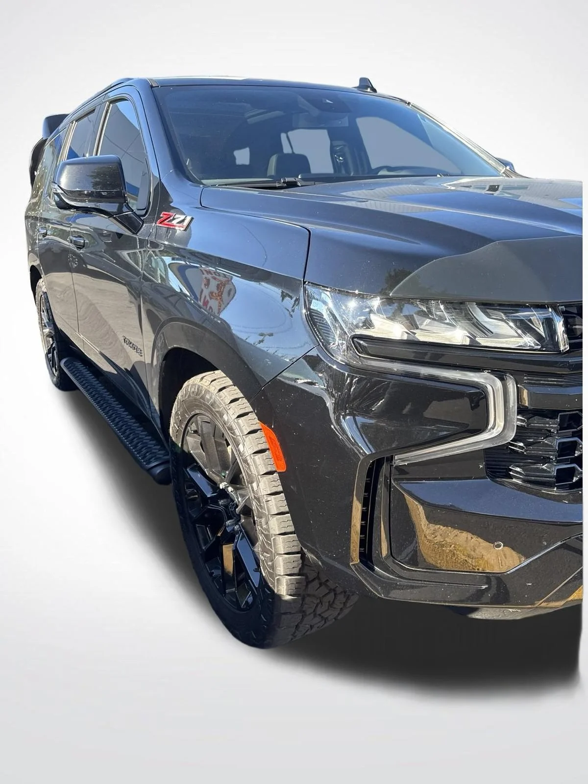 Used 2023 Black Chevrolet Z71 image 7