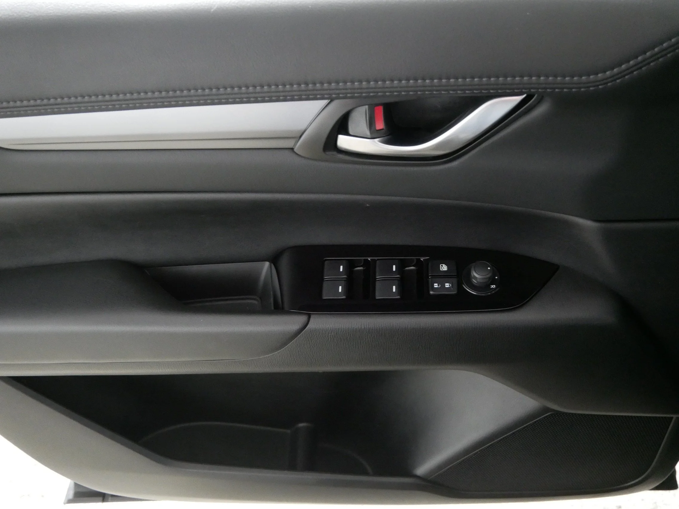 Used 2025 Jet Black Mica Mazda 2.5 S Select Package image 19