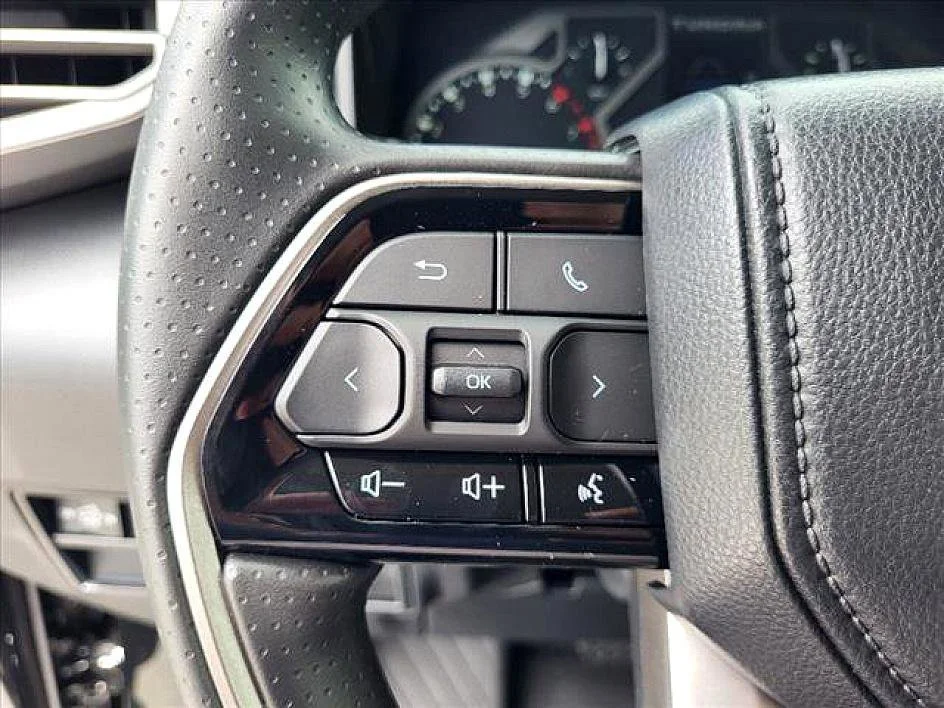 2024 Toyota Tundra SR5 - Photo 17