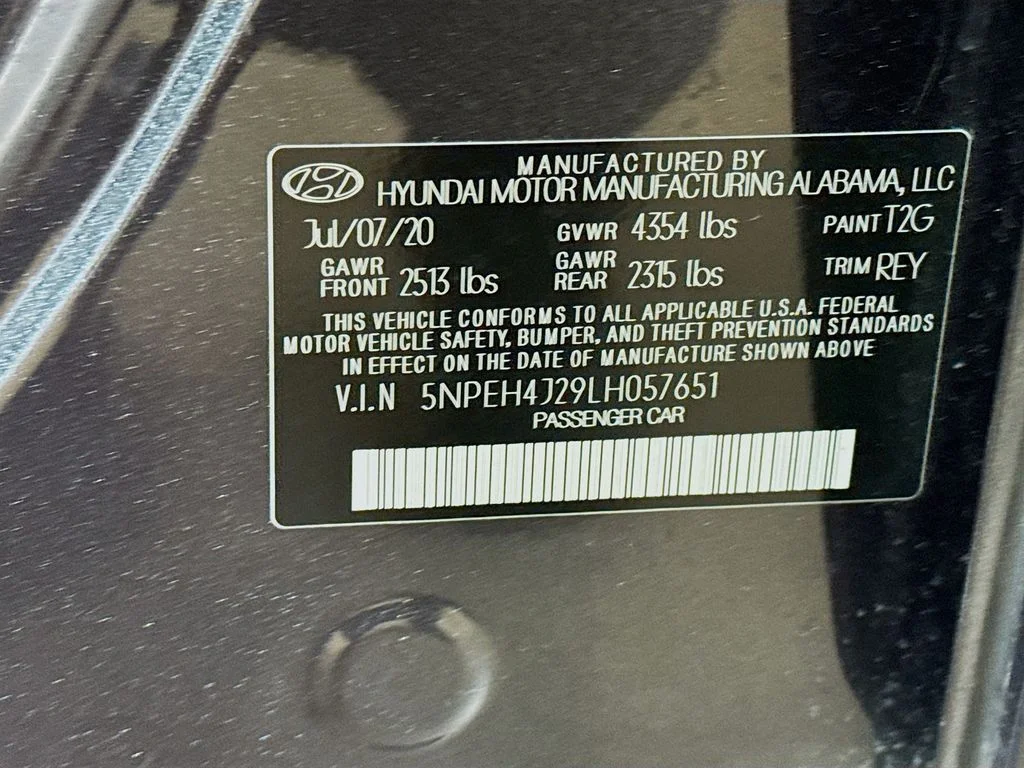 Used 2020 Gray Hyundai Limited image 41
