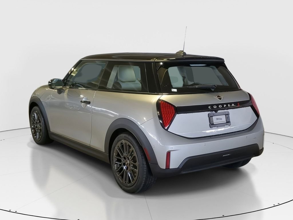 2025 MINI Hardtop 2 Door S - Photo 4