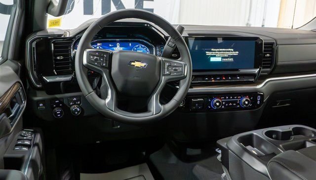 New 2026 Summit White Chevrolet LT (2FL) image 11