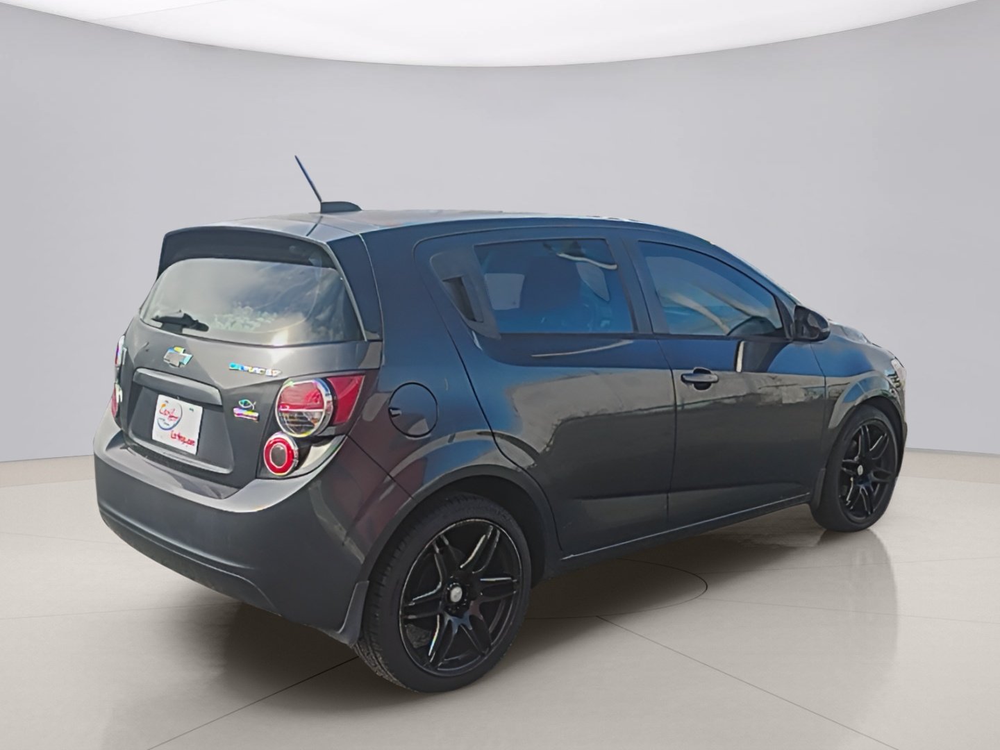 Used 2015 Grey Chevrolet LT image 5