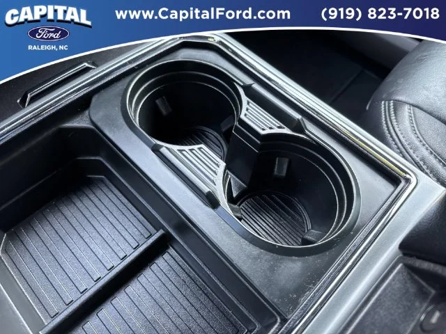 Used 2020 Black Ford XLT image 31