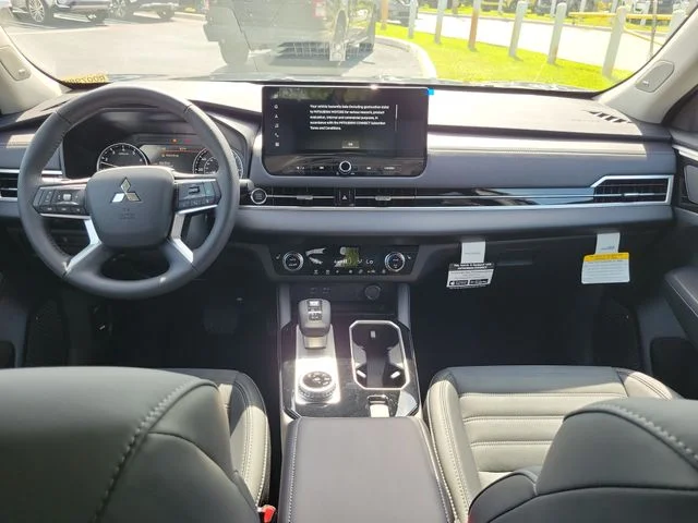 Used 2026 Gray Mitsubishi SE image 11