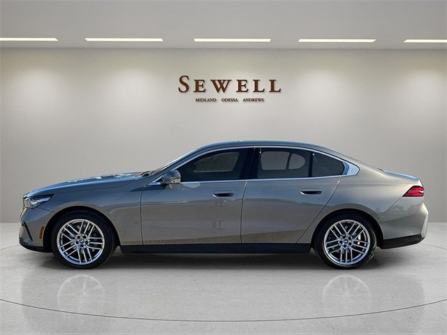 2024 Bmw 530i photo 2