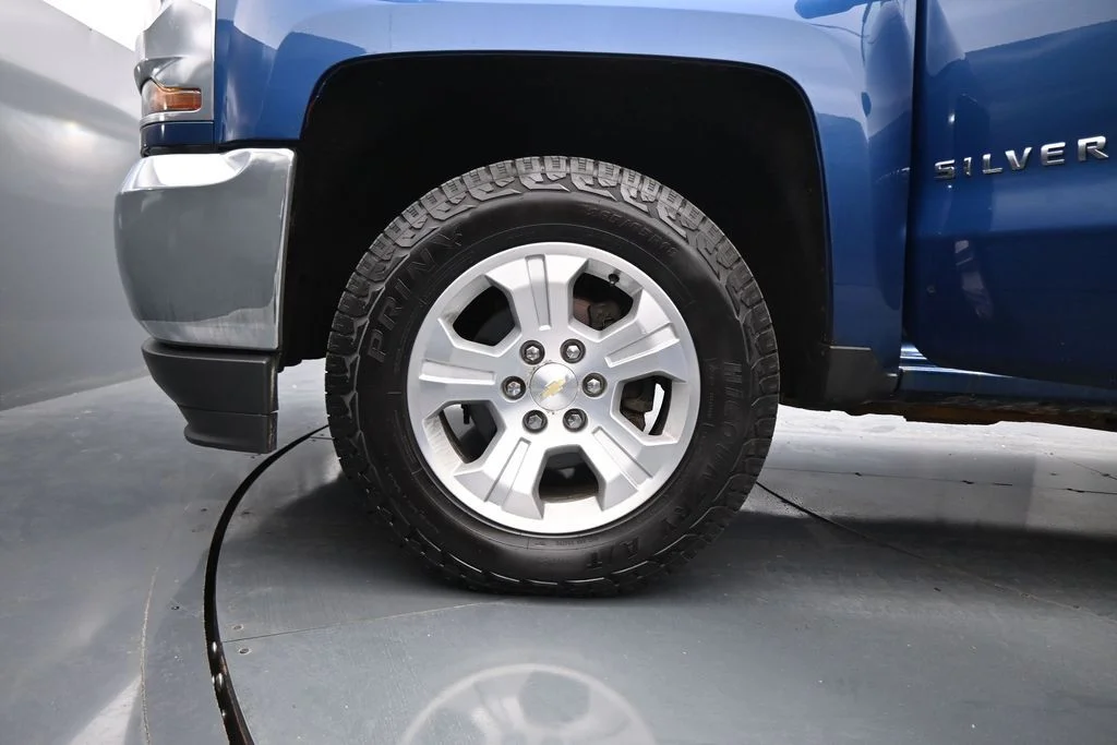 Used 2016 Blue Chevrolet WT image 24