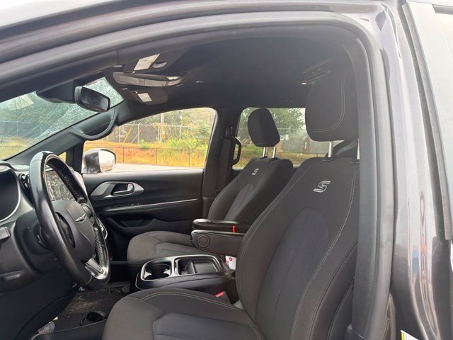 Used 2021 Gray Chrysler Touring image 8