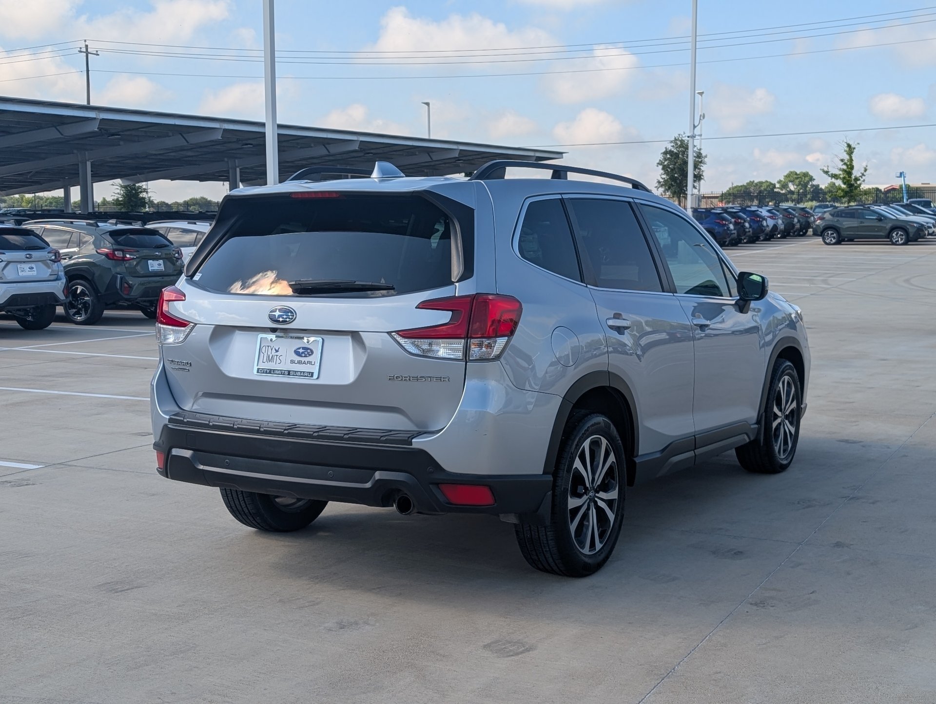 Used 2019 Silver Subaru Limited image 5