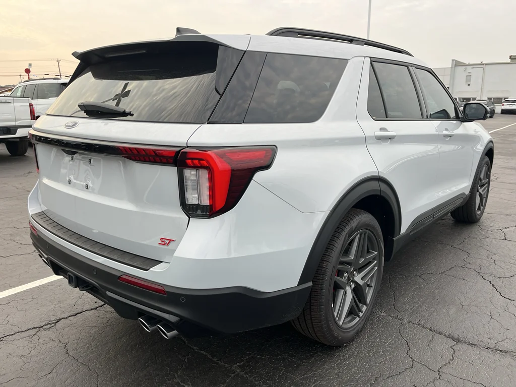 New 2026 Space White Metallic Ford ST image 5