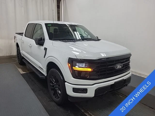 Used 2024 Oxford White Ford XLT image 12