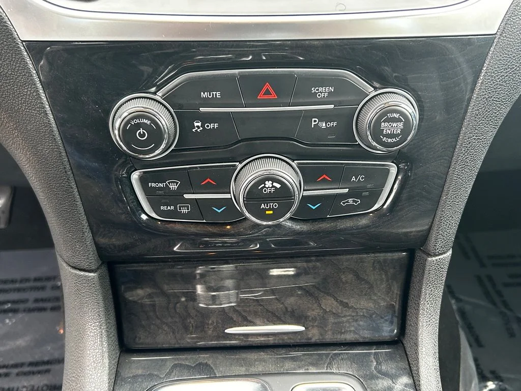 Used 2023 White Chrysler Touring image 40