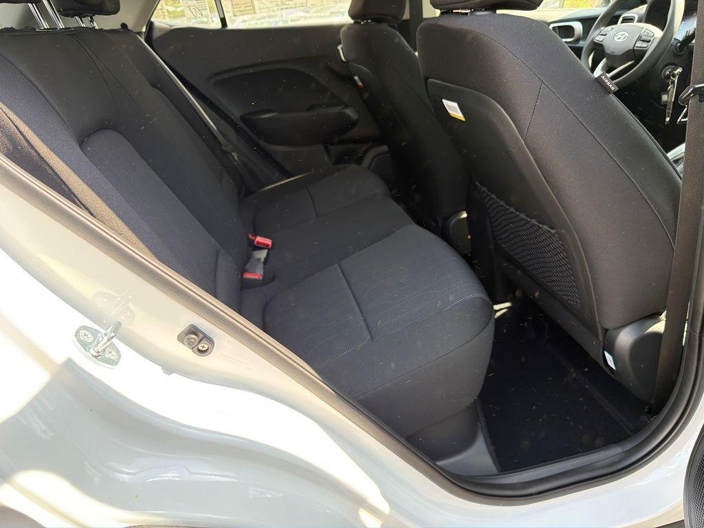 New 2026 White Hyundai SE image 15