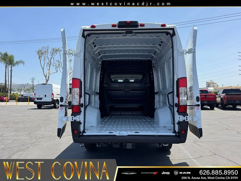 New 2026 Bright White Clear-Coat Exterior Paint RAM High Roof image 16