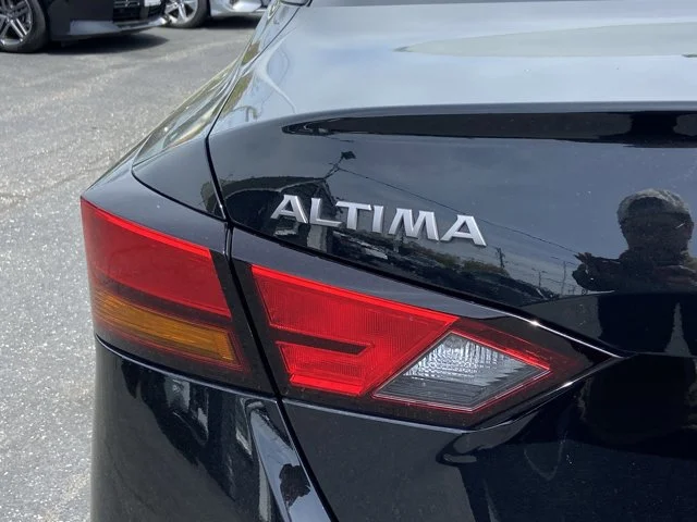 2025 Nissan Altima SV - Photo 31