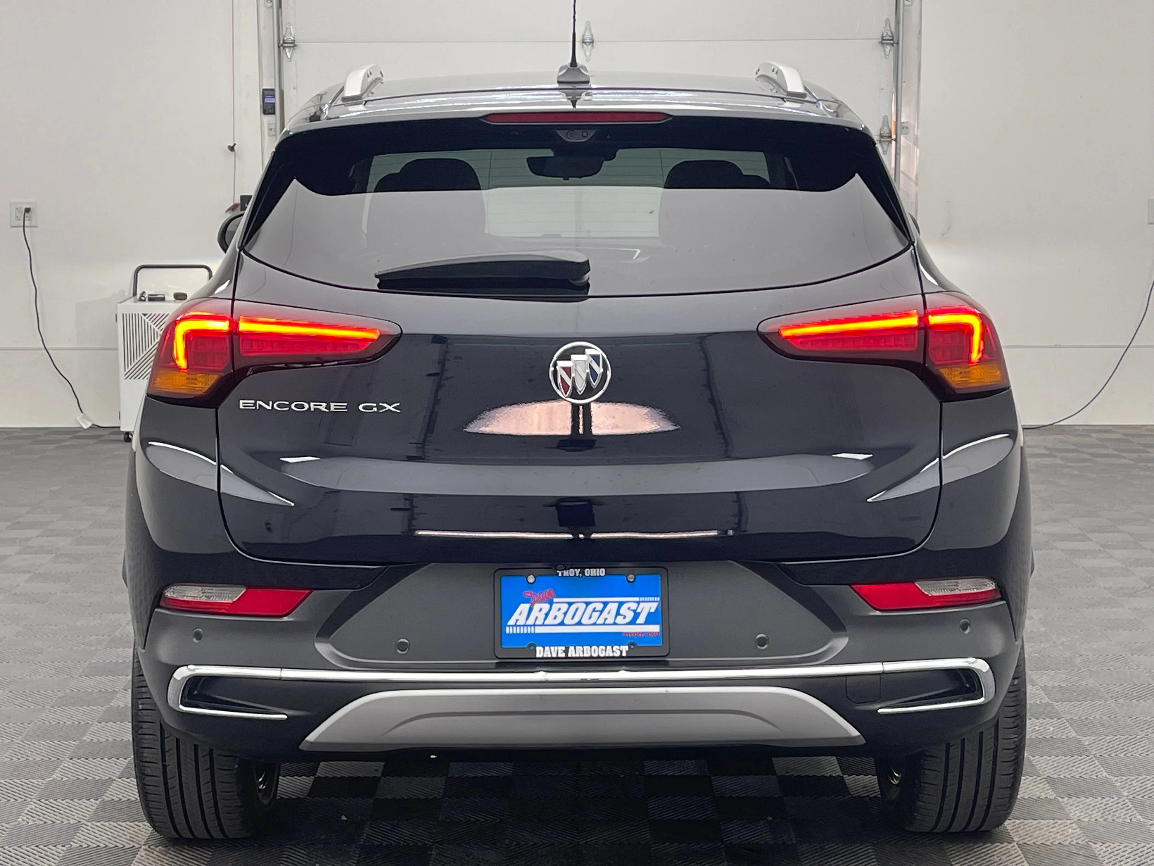 Used 2020 DARK MOON BLUE METALLIC Buick Essence image 9