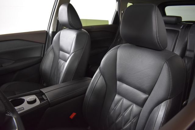 Used 2023 Gold Nissan Platinum image 14