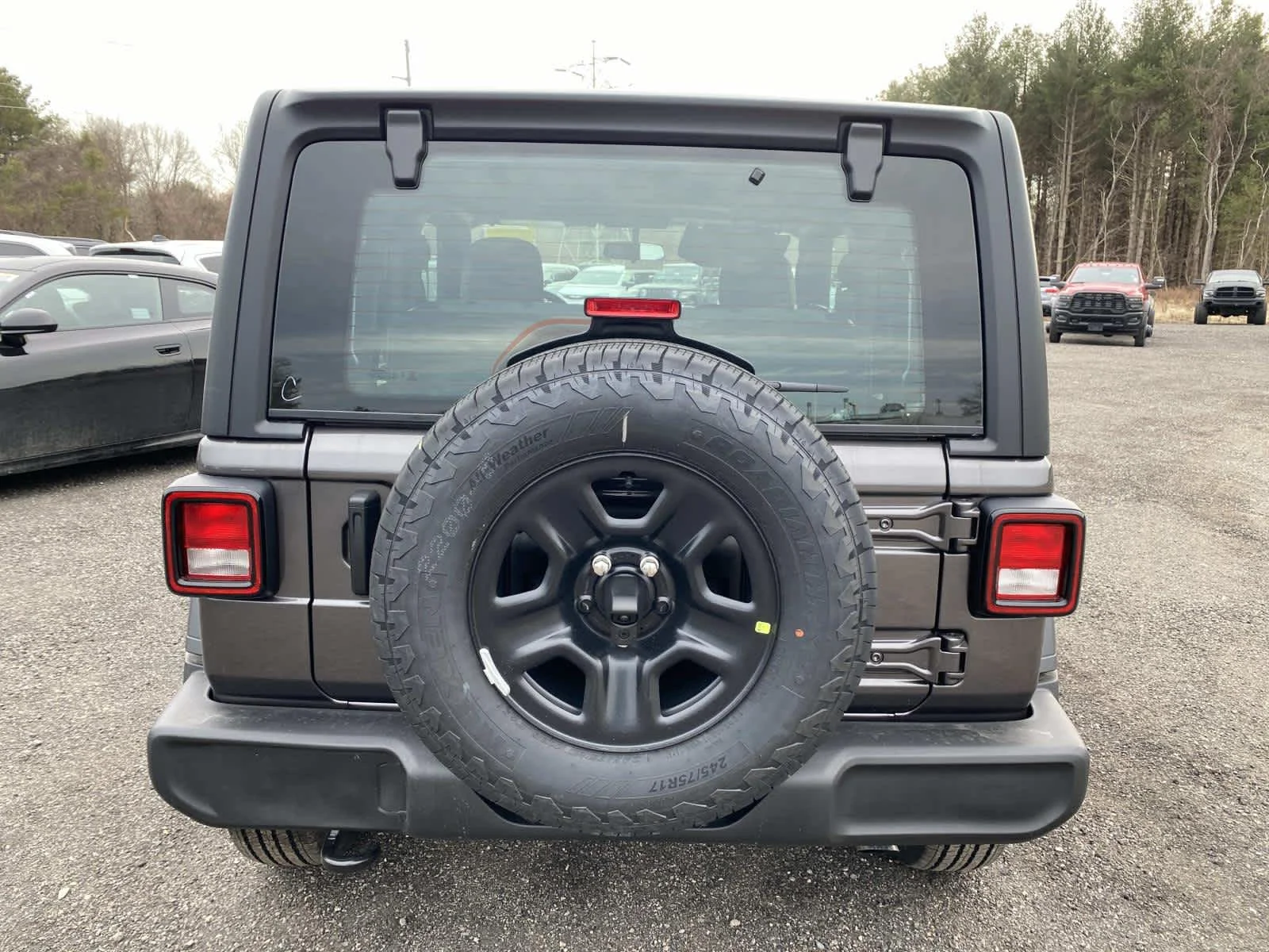 New 2026 Granite Crystal Metallic Clear-Coat Exterior Paint Jeep Sport image 4