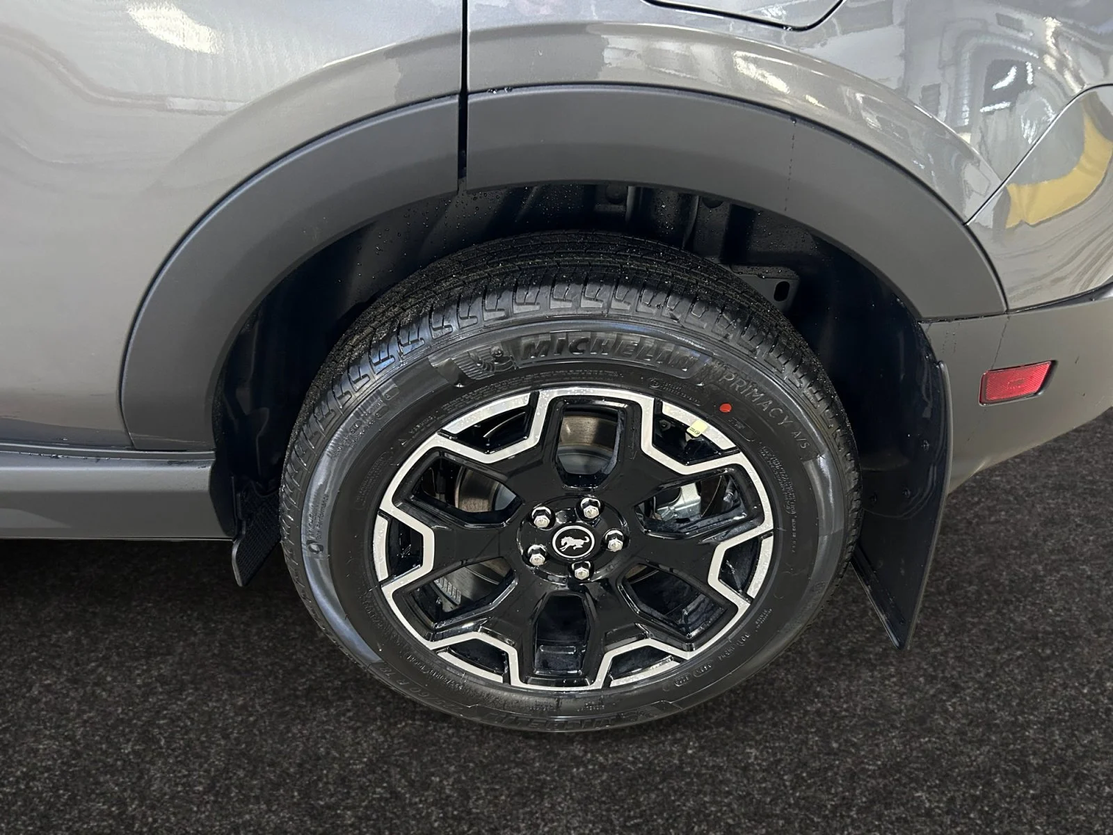 New 2026 Carbonized Grey Metallic Ford Outer Banks image 9