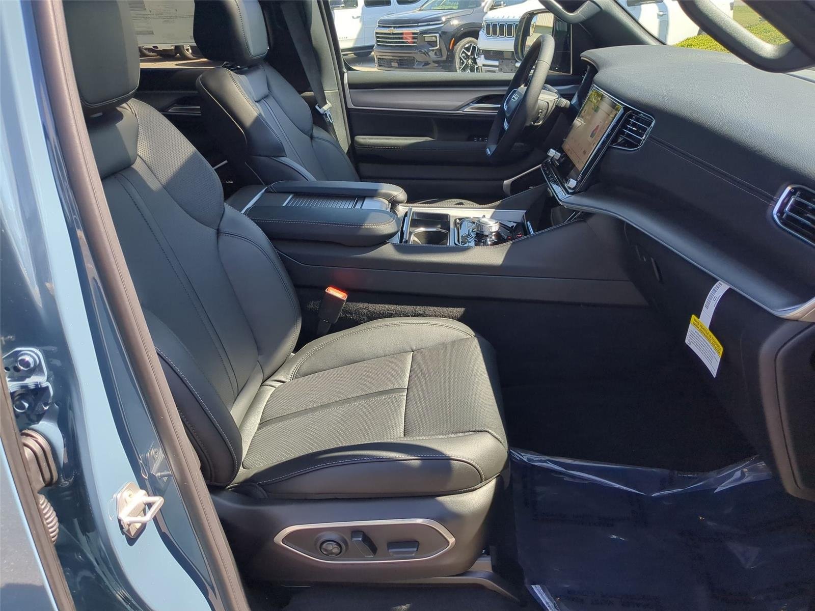 New 2026 Steel Blue Exterior Paint Jeep Upland image 33
