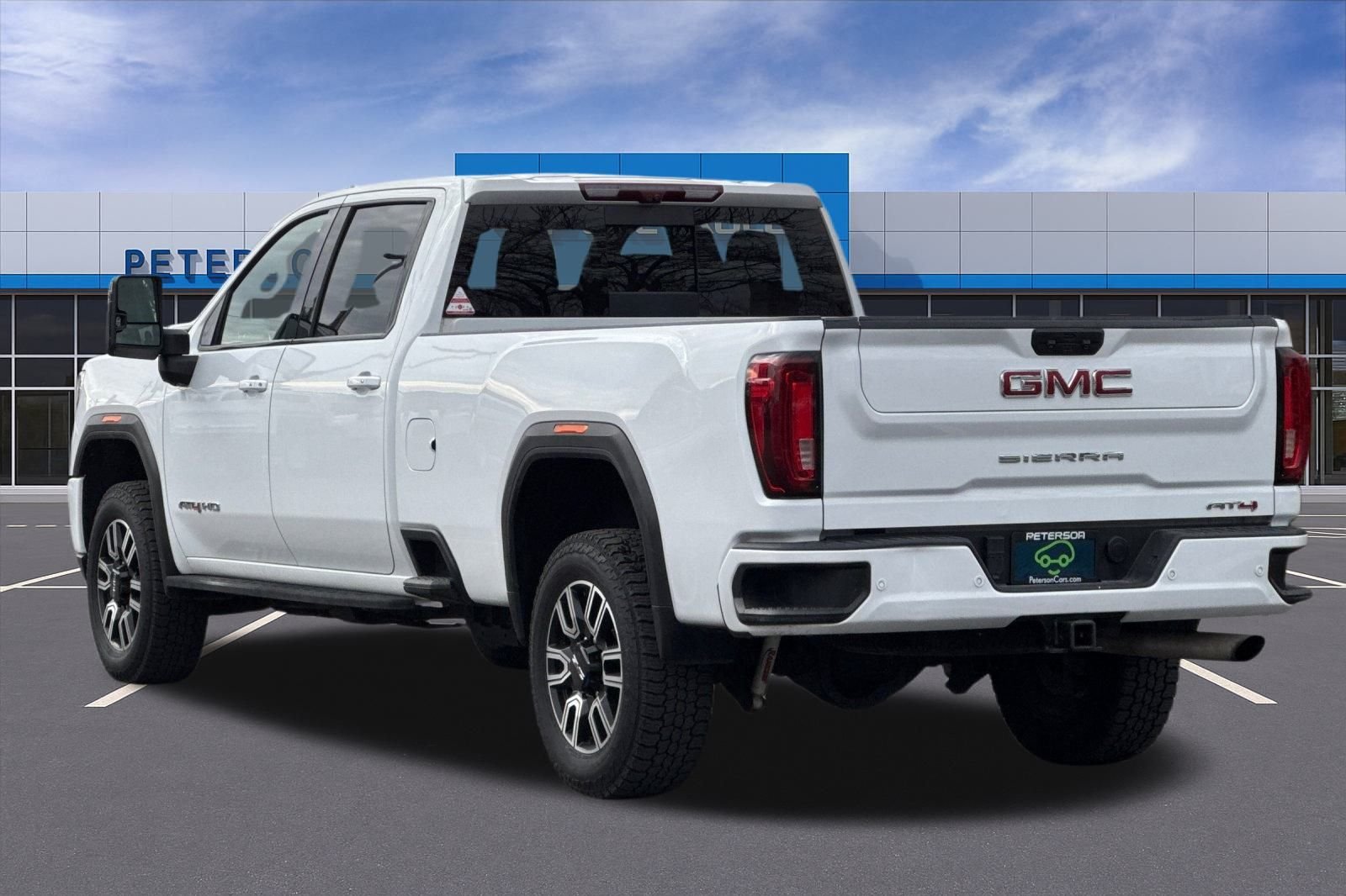 Used 2022 White GMC AT4 image 6