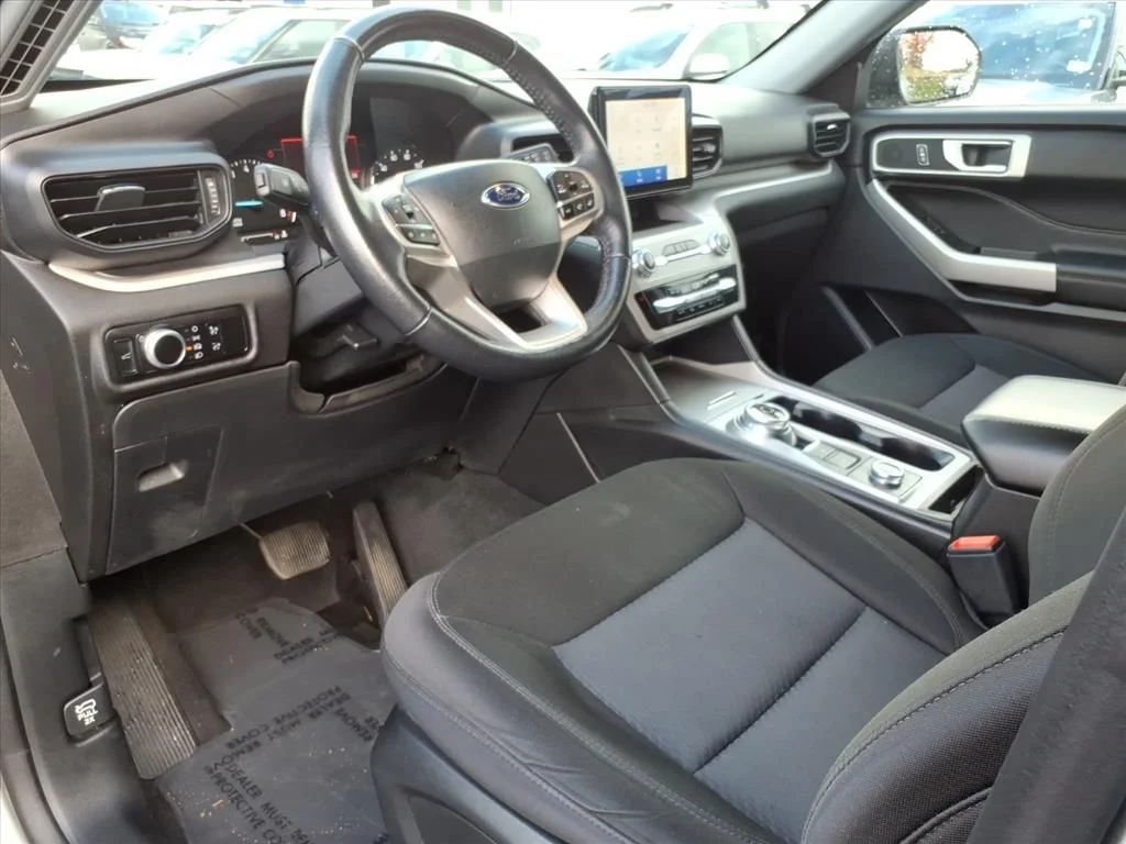 Certified Used 2023 Silver Ford XLT image 14