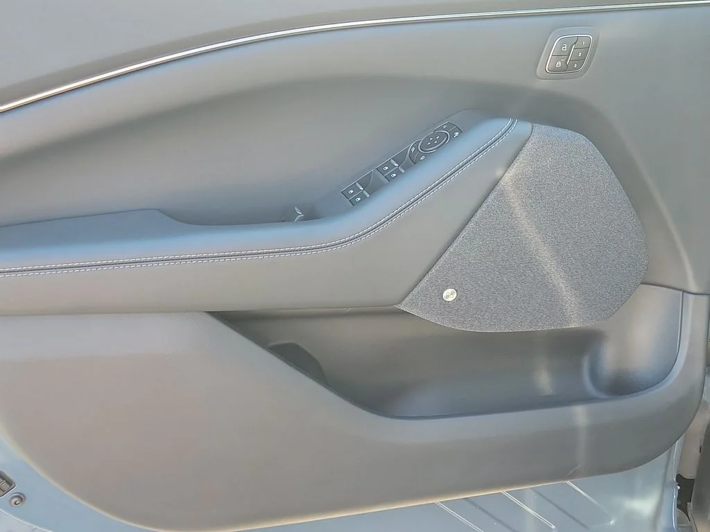 Certified Used 2024 Vapor Blue Metallic Ford Premium image 18