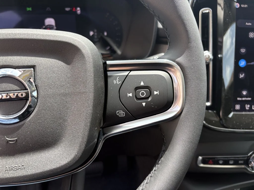 New 2026 Aurora Silver Volvo Core image 16