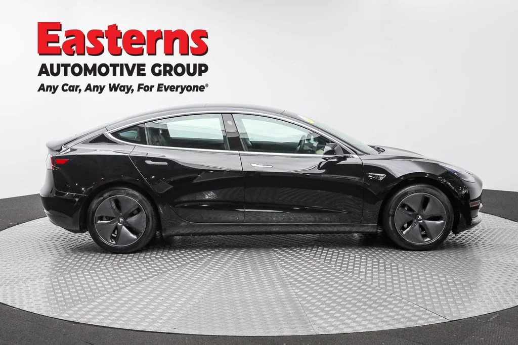 Used 2018 Black Tesla Long Range image 4