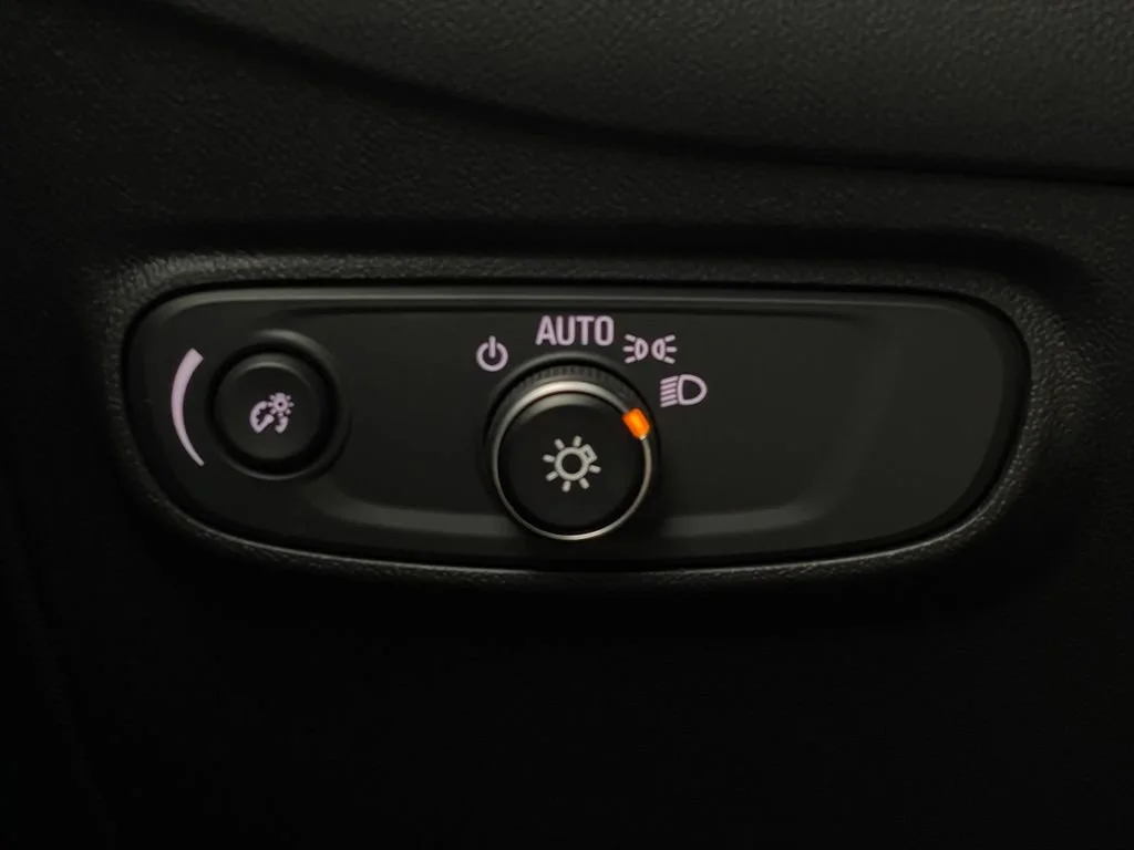 Used 2024 Sterling Gray Metallic Chevrolet LT image 22