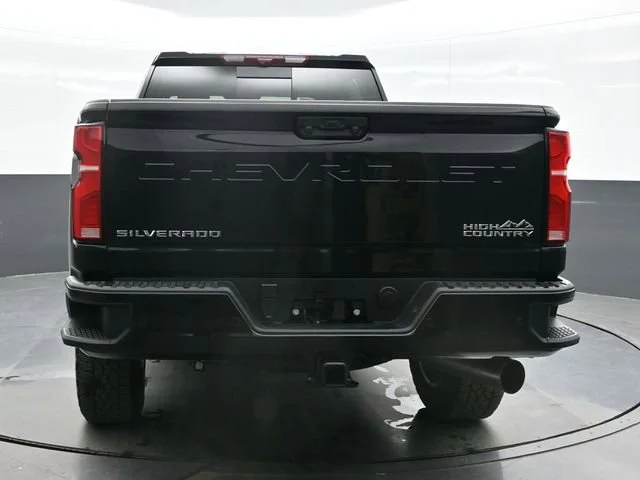 2026 Chevrolet Silverado 2500 HD High Country - Photo 2