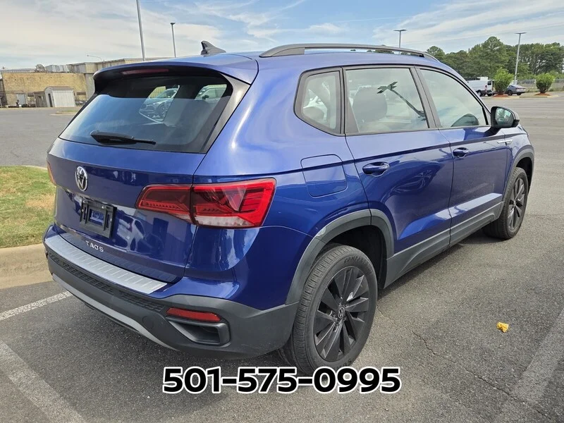 Used 2023 Blue Metallic Volkswagen 1.5T S image 5