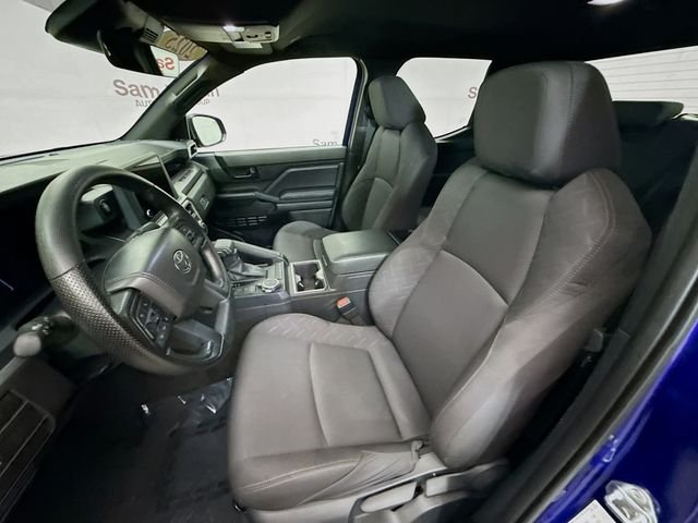 2025 Toyota Tacoma SR5 - Photo 21