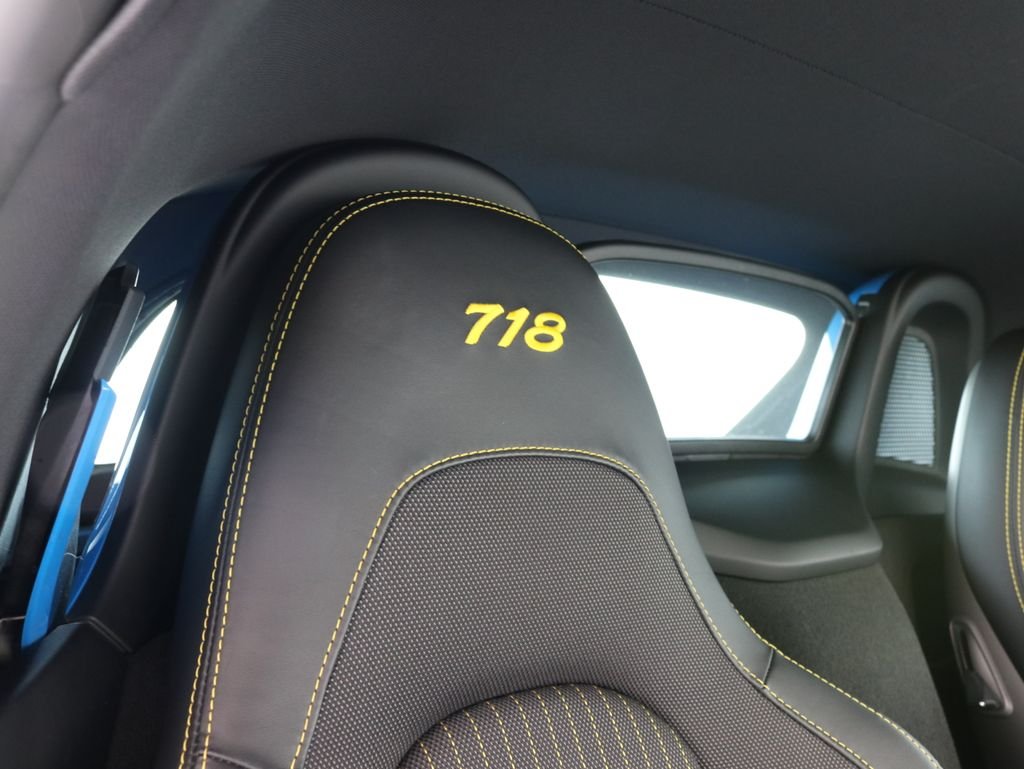 2022 Porsche 718 T - Photo 26