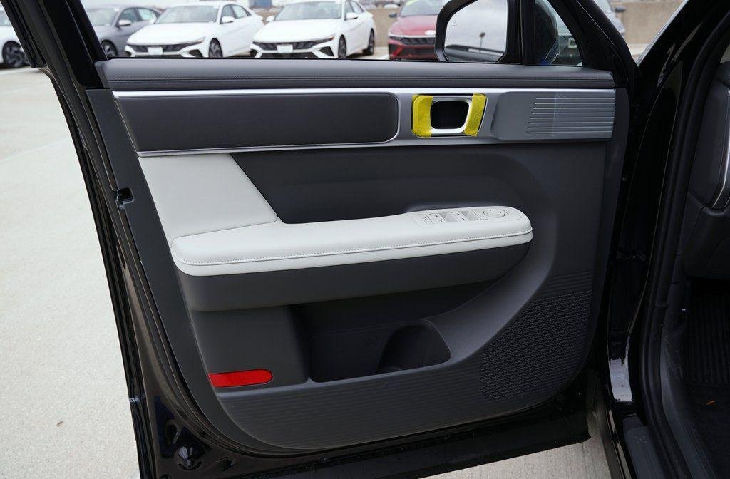 New 2026 Phantom Black Hyundai SEL image 8
