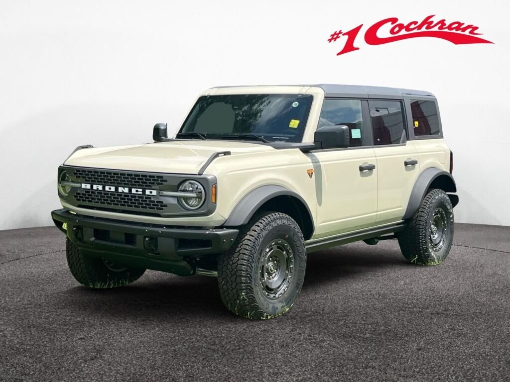 New 2025 Desert Sand Ford Badlands image 11