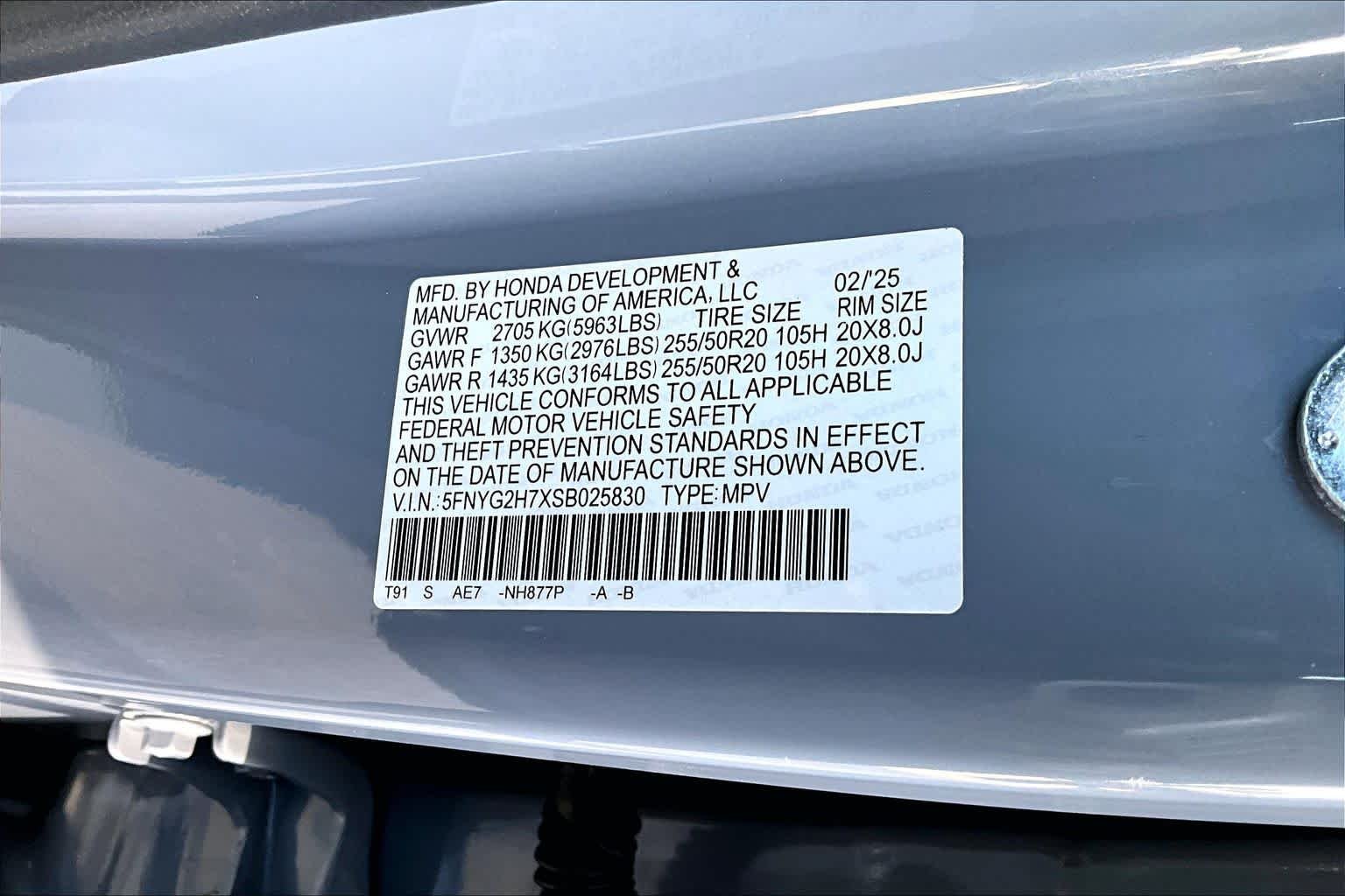 Used 2025 Sonic Gray Pearl Honda Touring image 34