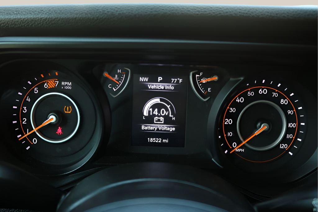 Used 2024  Jeep Sport S image 26