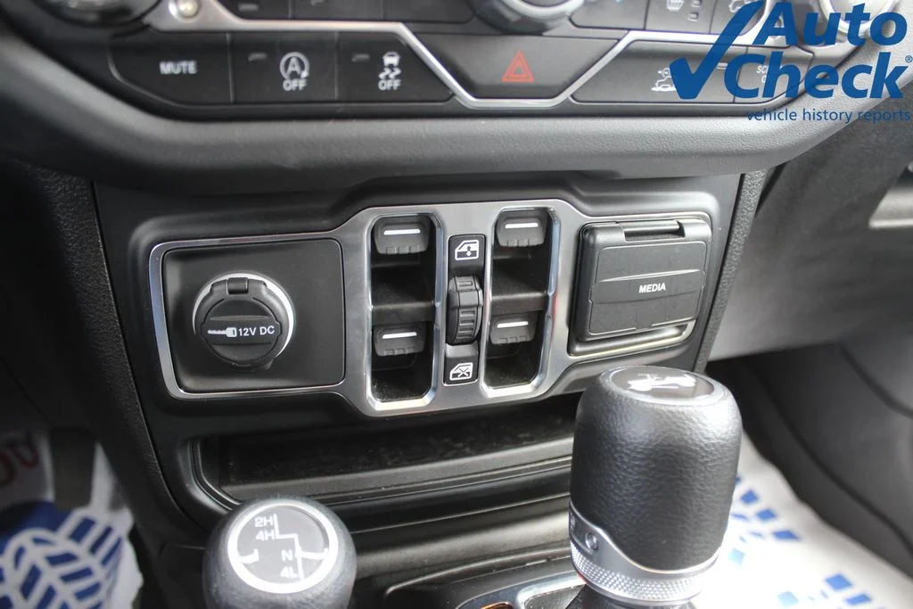Used 2024 Black Jeep Sahara image 14